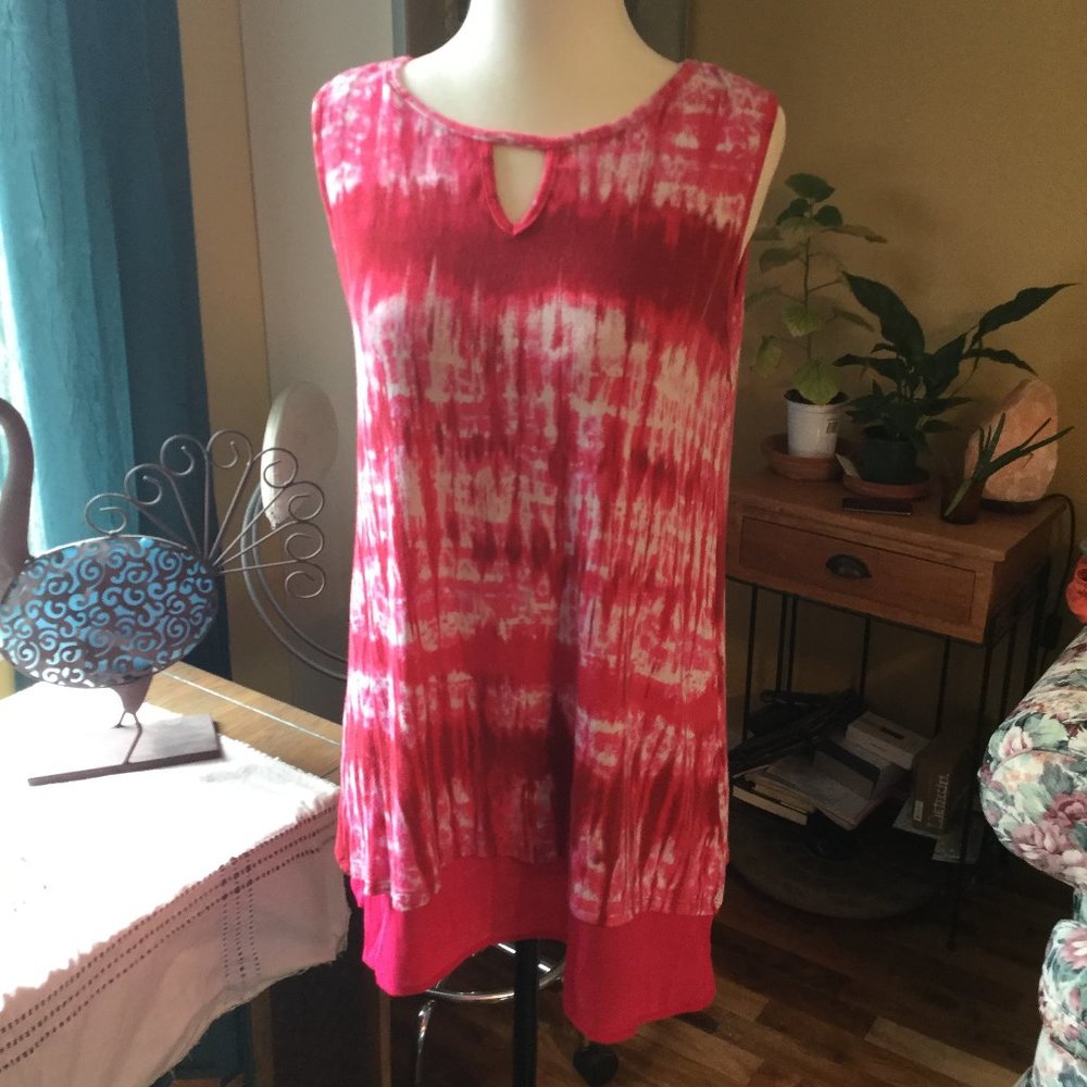 Layered Ava James top pink and white size small sleeveless open back with panel
